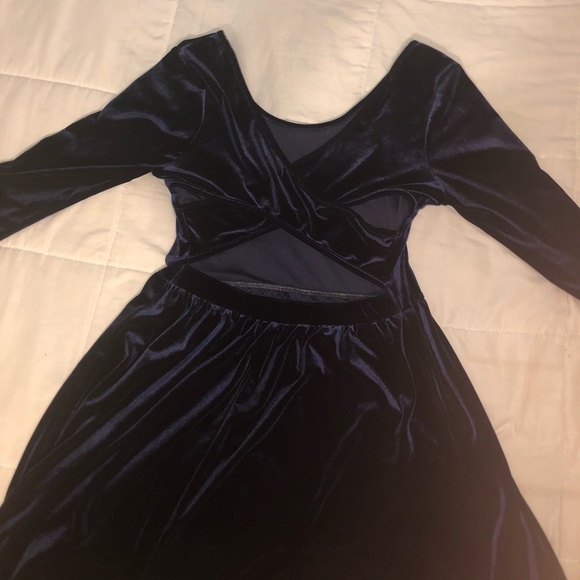 Royal Blue Velvet cross back Forever 21 dress L. - Picture 5 of 5